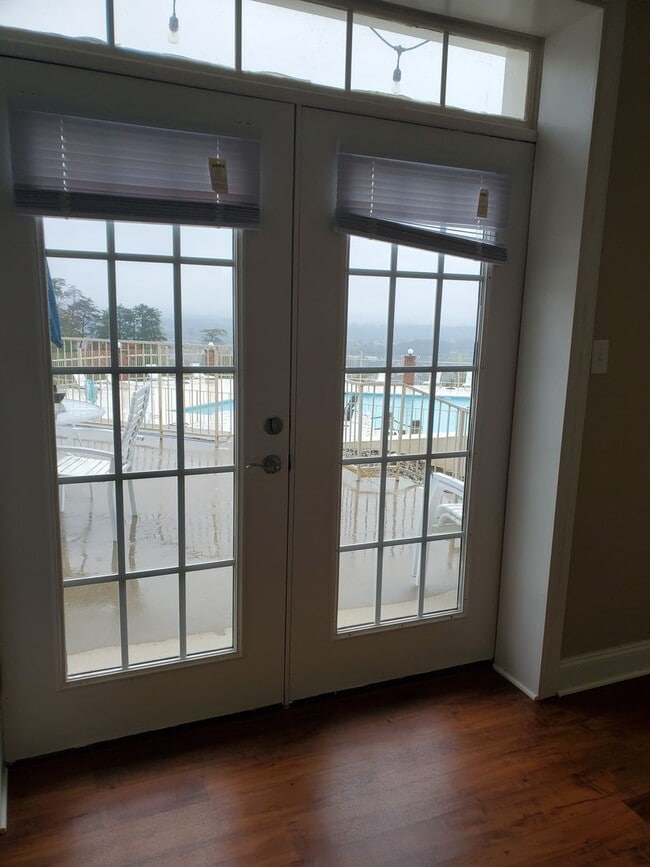 Photo - City of Maryville 37801 - 2 Bedrooms, 2 Bath Condo - Contact Karen Robertson (865) 454-7626
