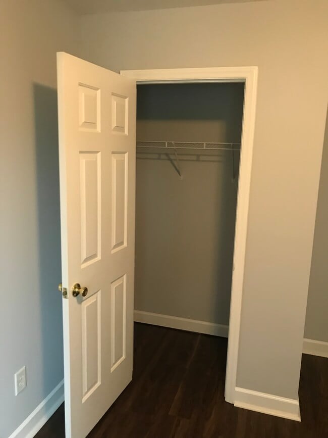 Photo - 1950 Hawkcrest Ct