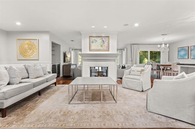 Photo - 2220 Vía Tuscany