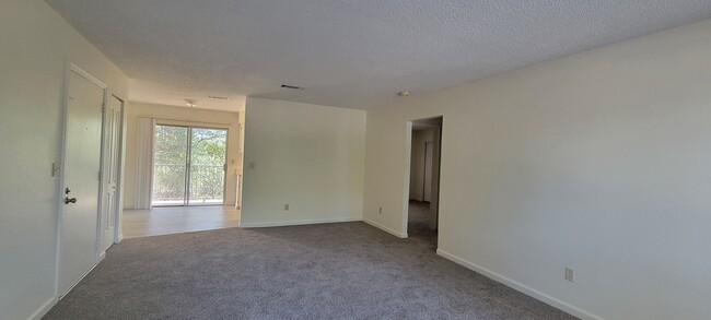 Photo - 1631 Bramble Pl Unit 4