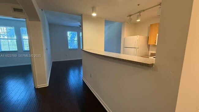 Photo - 533 NE 3rd Ave Unit 410