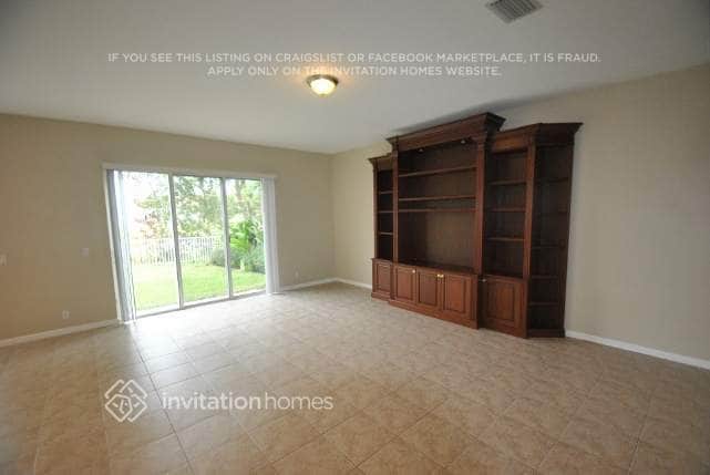 Photo - 9279 Madewood Ct