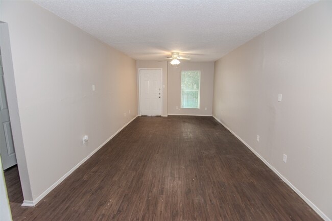 Photo - 1639 Northwood St Unit 1639