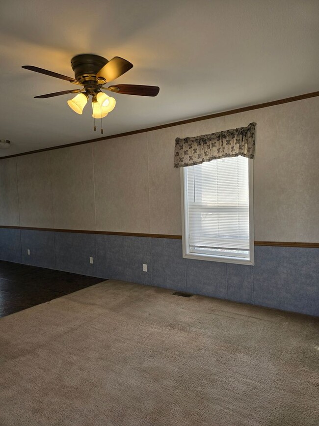 Photo - 3 Bed 2 Bath Mobile Home