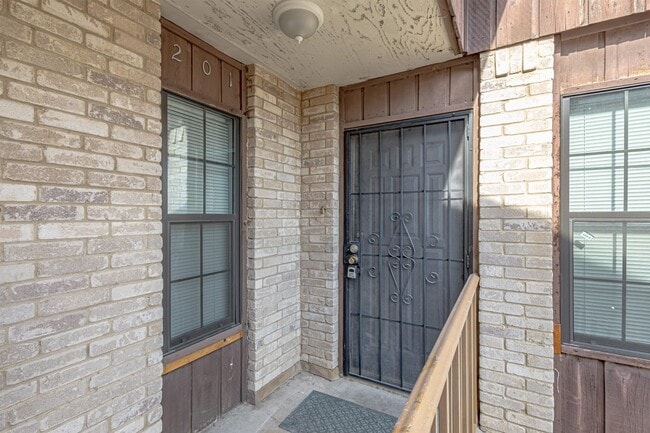 Photo - 100 Hillside Rd Unit 201