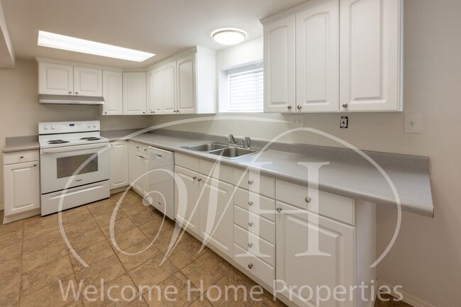 Photo - 37 NW Evans Ave Unidad 37 NW Evans Ave, Apt C