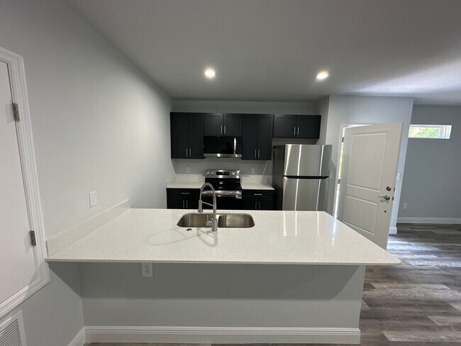 Photo - AWESOME CONTEMPORARY DUPLEX Unit 2115