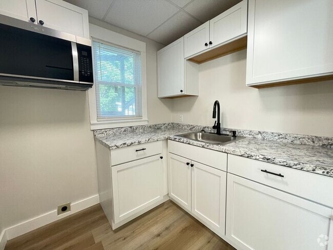Building Photo - 55 Henriette St Unit #3 Rental