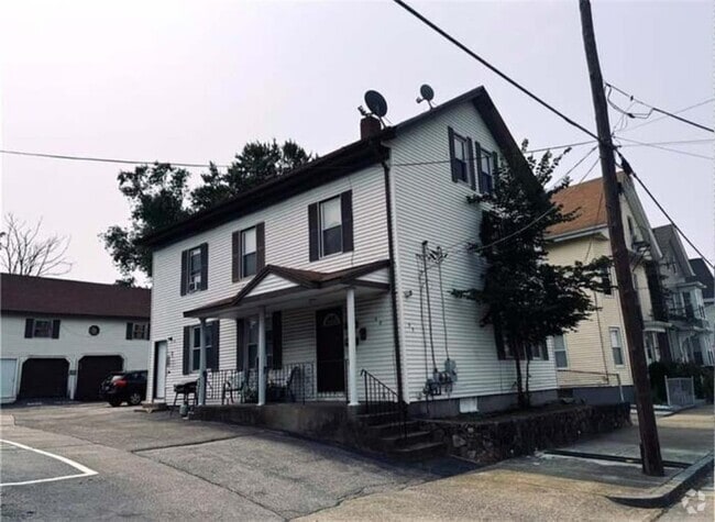Building Photo - 99 Central Ave Unit 1 Rental