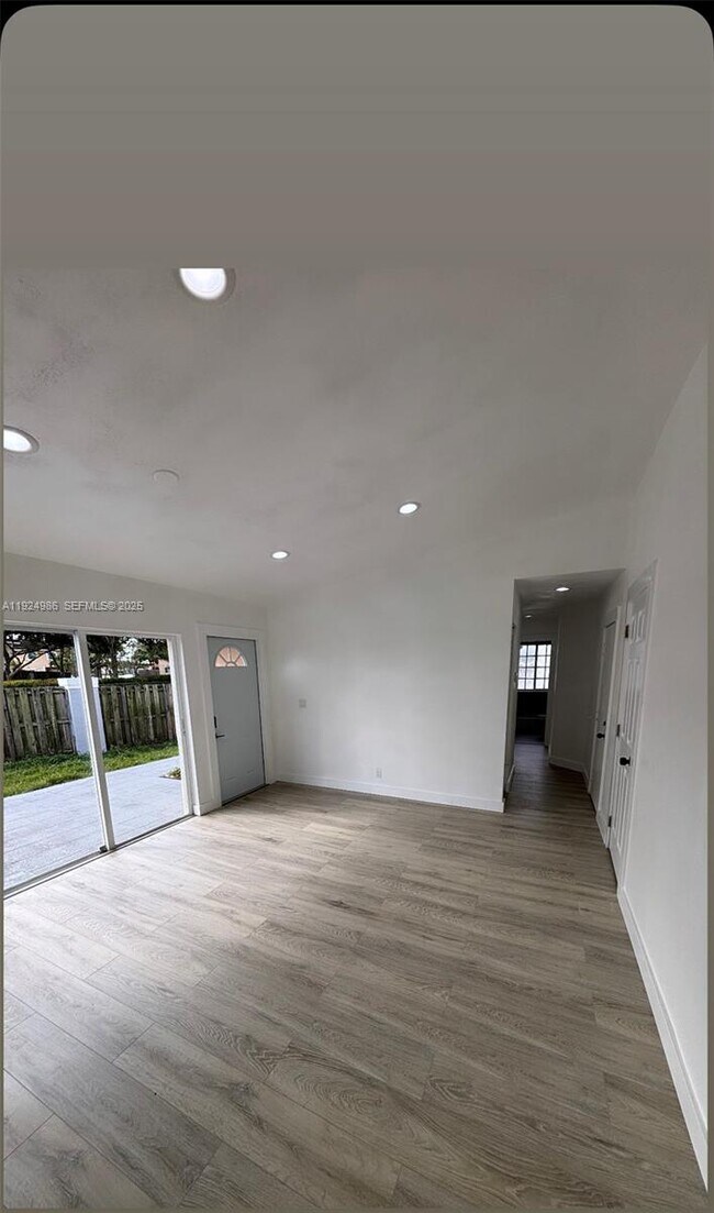 Photo - 17191 SW 139th Ct