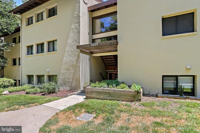 Photo - 5659 Harpers Farm Rd Apartment Unit D