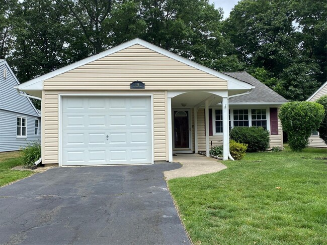 Building Photo - 188 Canterbury Dr Rental