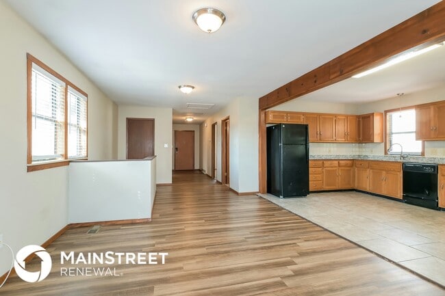 Photo - 9150 Wood Ave