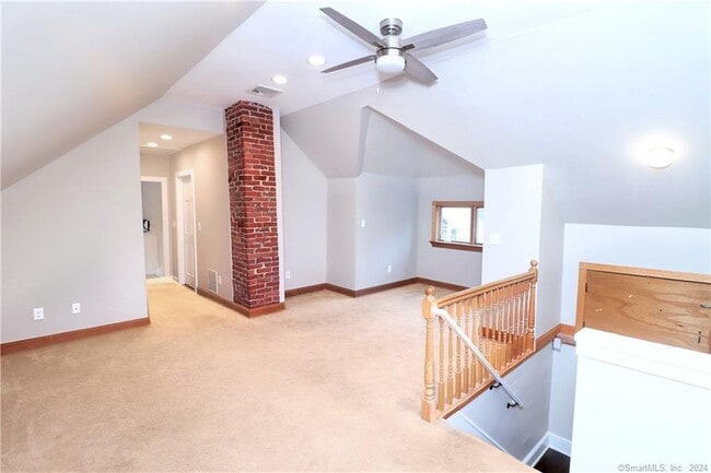 Photo - 165 Elm St Unit 3