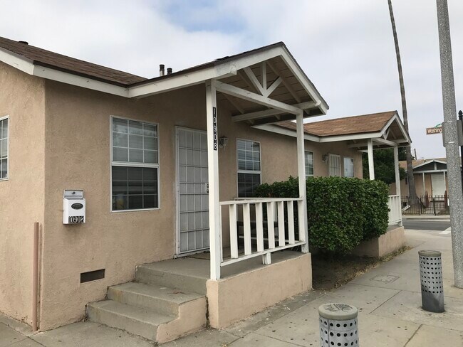 Unit actual - 10908 Ramona Blvd Unit 10908