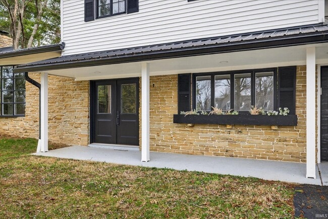 Photo - 633 S Ravencrest Ave