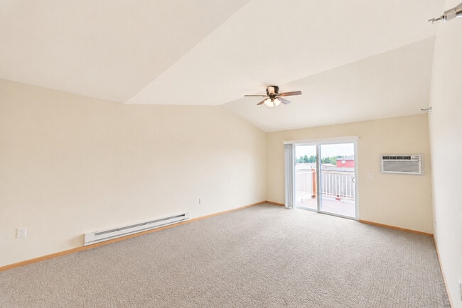 Photo - Berry Pointe Luxury Apartments