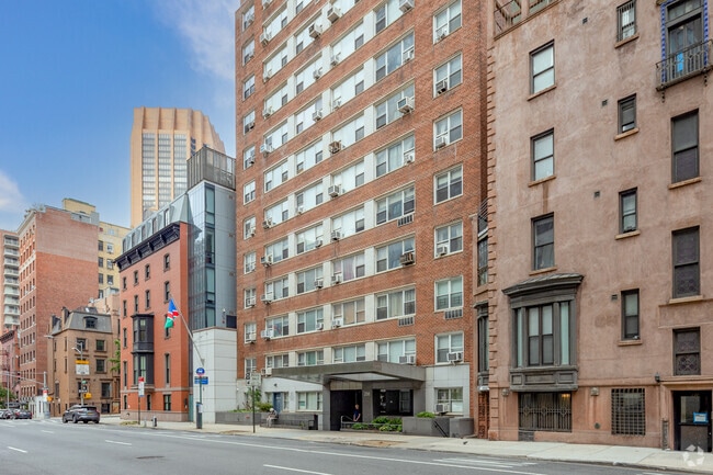 Photo - 288 Lexington Ave