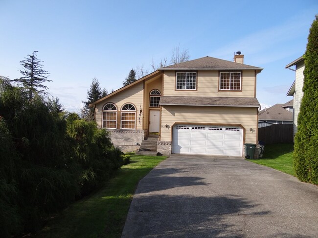 6 Bedroom Home in Bellingham! - 6 Bedroom Home in Bellingham!
