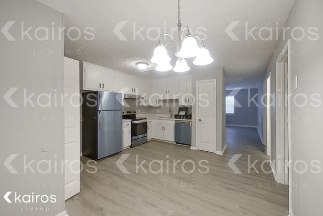 Photo - 400 Beaver Pointe Dr