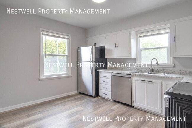 Photo - 312 E Utopia Ave