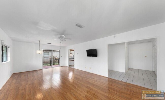 Photo - 313 McFadden Dr Unit 8