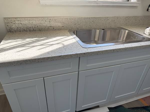 Photo - 1423 E 60th St