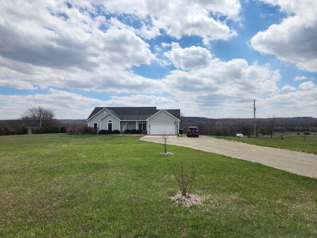 Photo - New price! Enjoy country living and seclus...