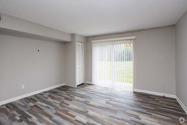 Interior Photo - Eastland Hills Rental