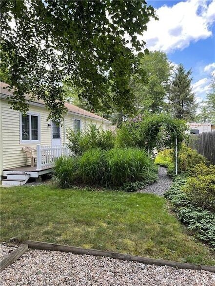 Photo - 6 Brunetto Grove