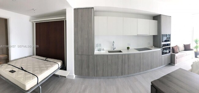 Photo - 2900 NE 7th Ave Unidad 1008