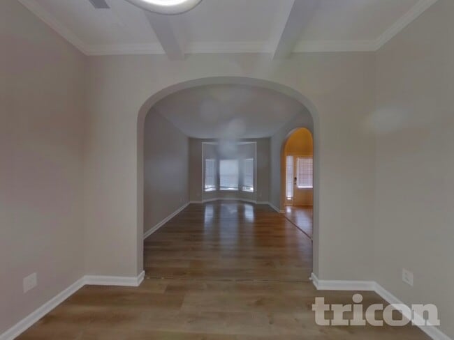 Photo - 4270 Sir Dixon Dr