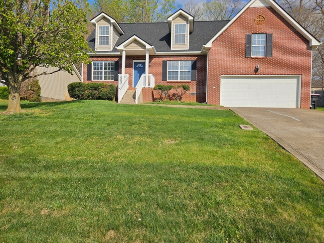 Building Photo - 1585 Cedar Springs Cir