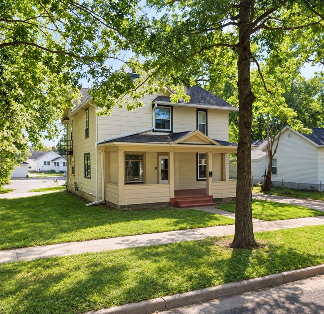 Photo - 4 Bedroom Student Rental Near UW-Eau Claire