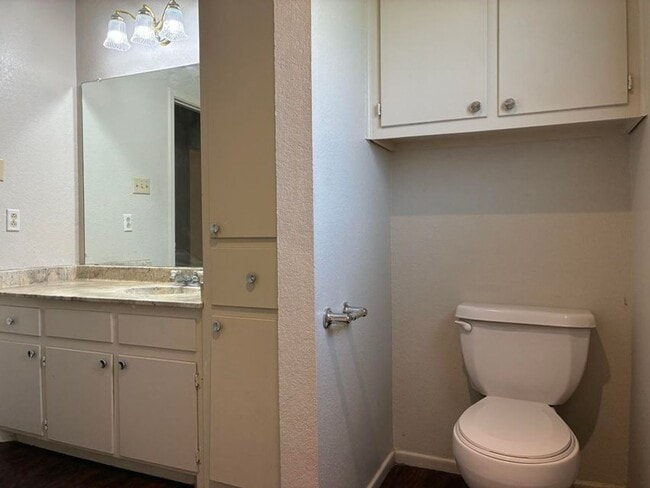 Photo - 3 Wagnon Dr Unidad B