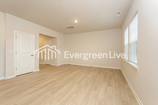 Photo - 817 Pear Blossom Ct