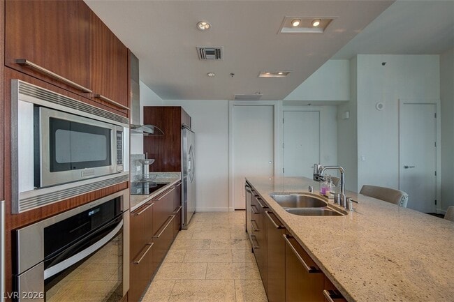 Photo - 4471 Dean Martin Dr Unit 4209