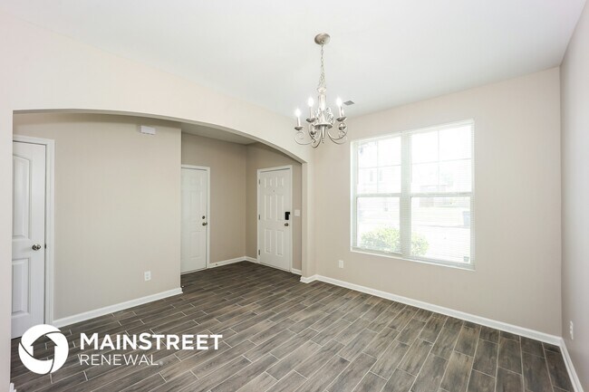 Photo - 6372 Woodwell Dr