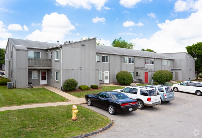 Indian Springs Apartments