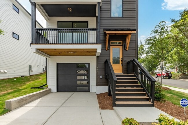Building Photo - Sophisticated 3-Bedroom Home on a Corner Lot