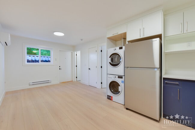 Photo - Brand New 1-Bedroom Coach House in North Delta – Private Freestanding Home with Utilities Included Unit Coach House