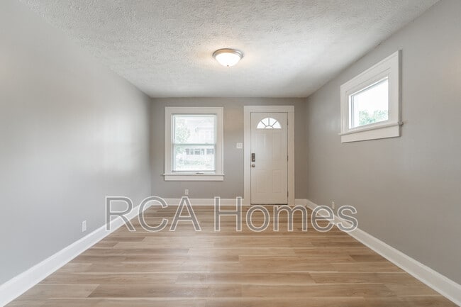 Photo - 1425 N Olney St