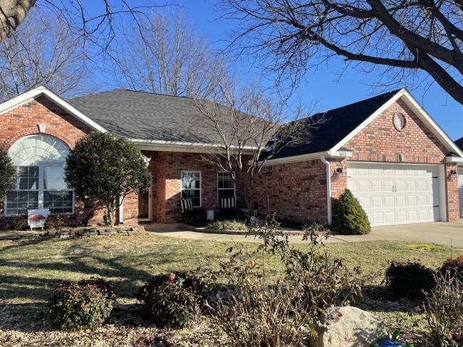 Photo - 603 Auburn St