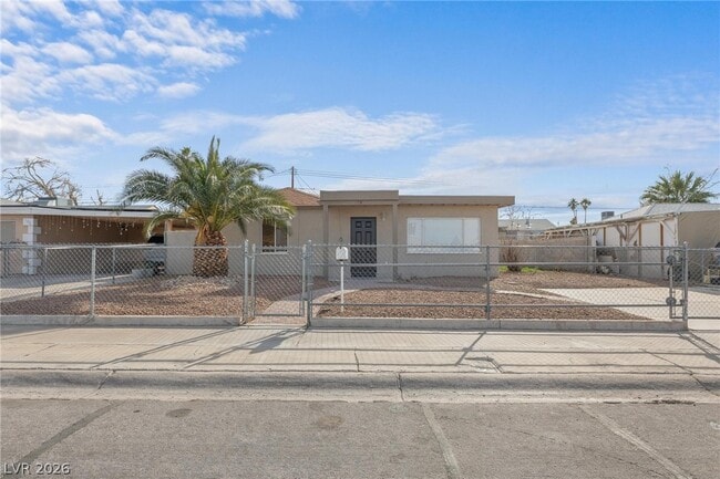 Photo - 139 Fir St