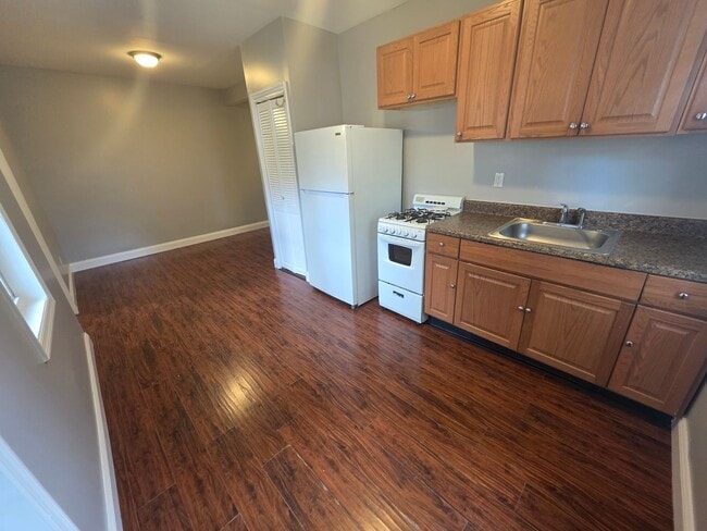 Photo - 2 Bed 1 Bath Apartment In Loch Sheldrake Unit 4