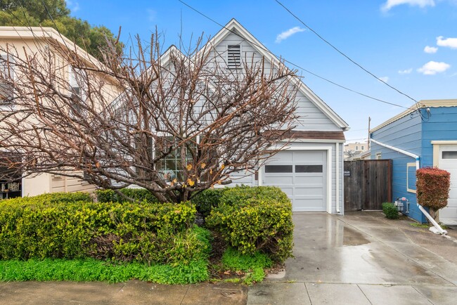 Charming 2Bed/1Bath Single-Family Home in ... - Charming 2Bed/1Bath Single-Family Home in ...