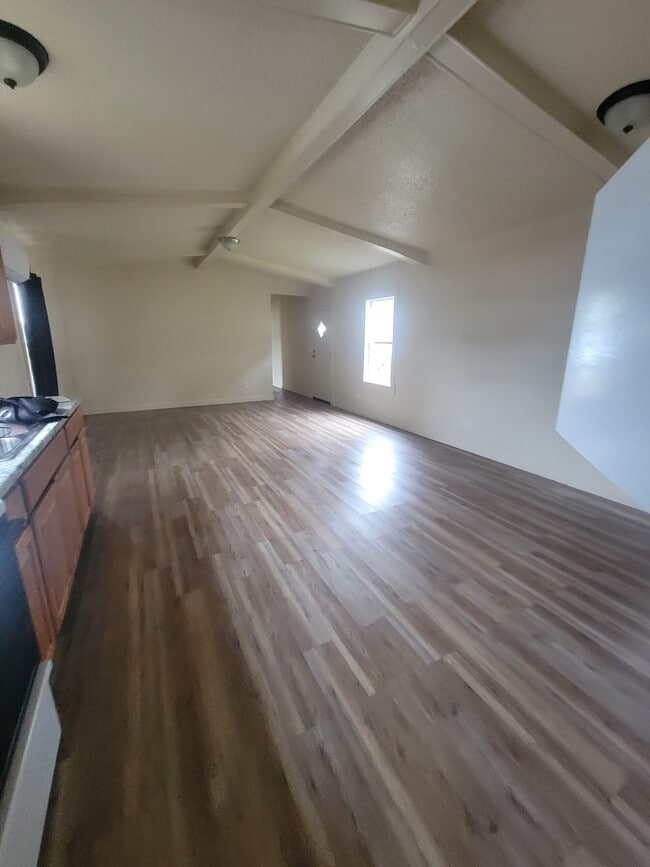 Photo - 207 Hickory Ave