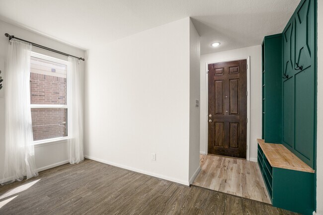 Photo - 4118 Lake Cypress Cir