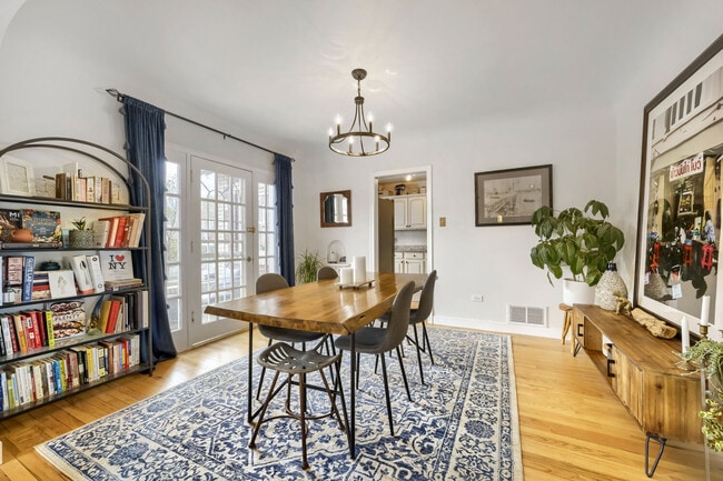 Photo - 3305 N Clay St