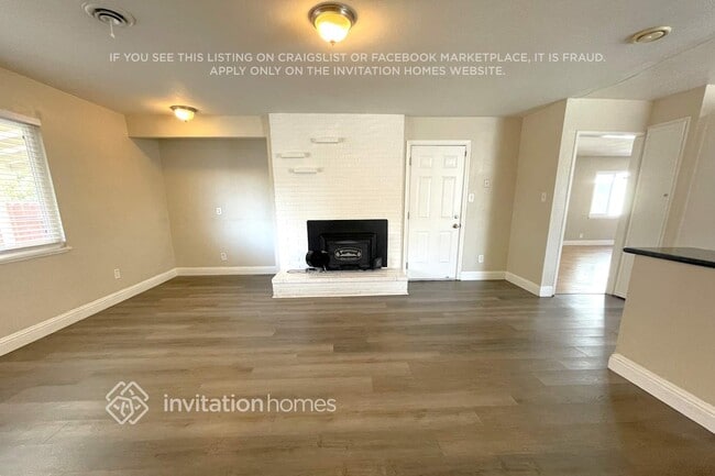 1115 Vervais Ave